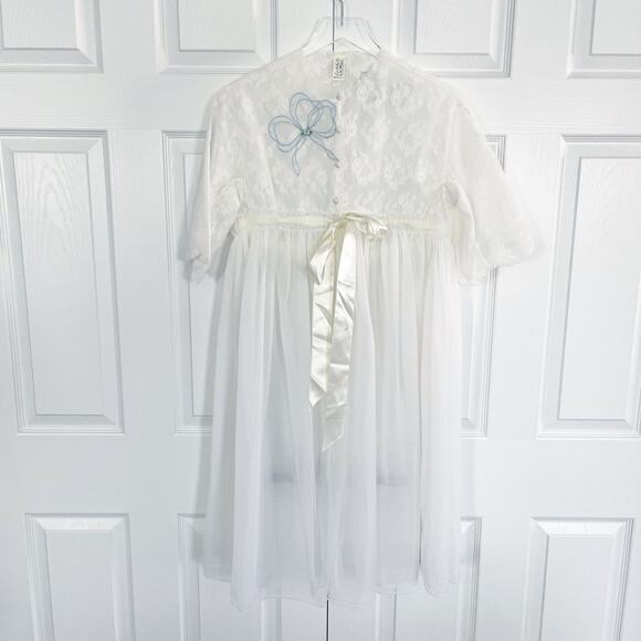 Eyeful by the Flaums Vintage White Peignoir Sheer Robe with Bow Detail - Picture 1 of 8
